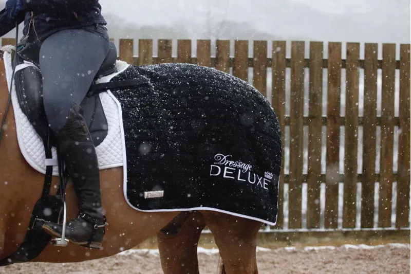 Thermatex Quarter Sheet with Deluxe Logo Black with White Binding-1